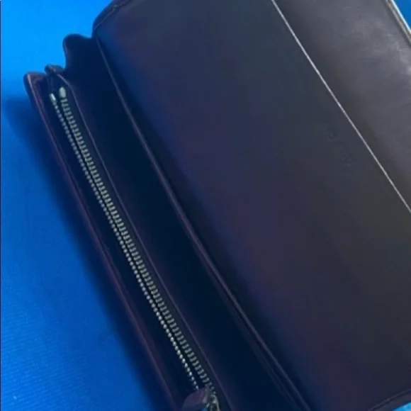 Authentic Miu Miu matelasse leather wallet